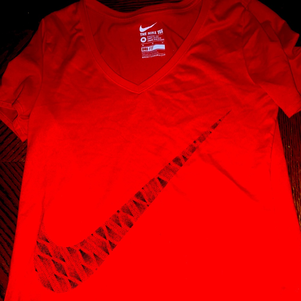 Nike women’s t-Shirt